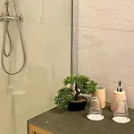 فندق مبيت وإفطار Duna P'art Panzio 4*