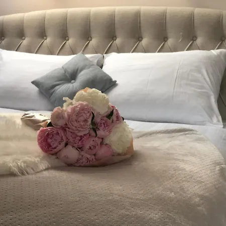 فندق مبيت وإفطار Duna P'art Panzio Kismaros