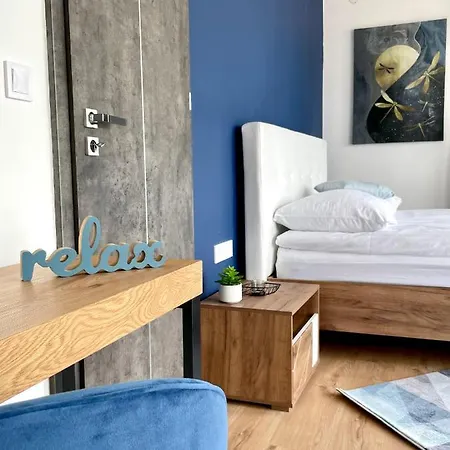 Duna P'art Panzio 4*