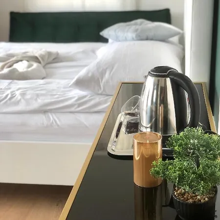 Duna P'art Panzio Kismaros