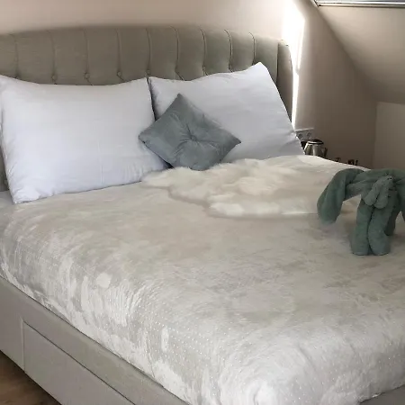 Duna P'art Panzió 4*
