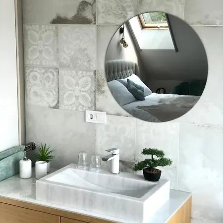 فندق مبيت وإفطار Duna P'art Panzio 4*