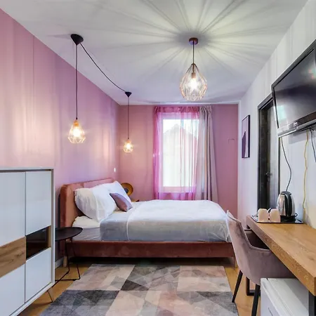 Duna P'art Panzio Kismaros