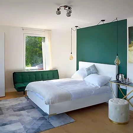 Duna P'art Panzio 4*