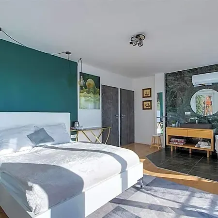 B&B Duna P'art Panzio 4*