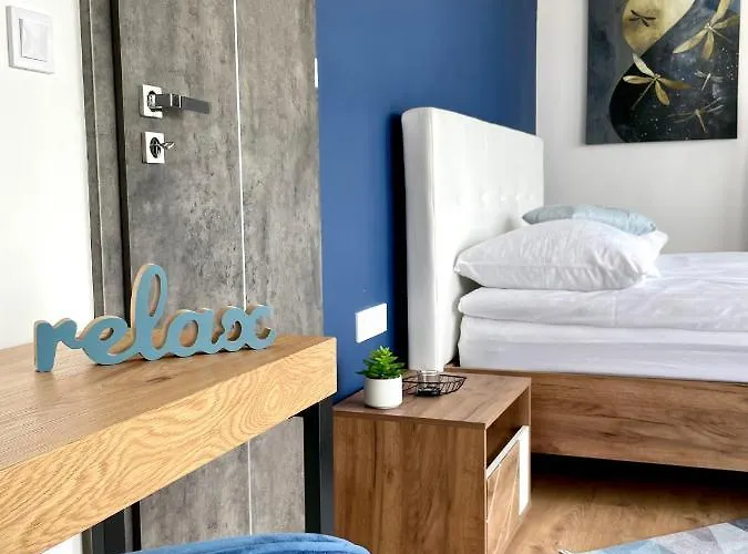 Duna P'art Panzio 4*