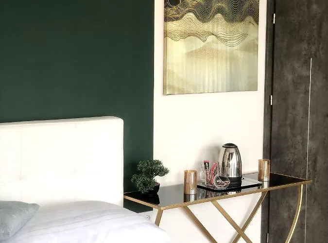 Duna P'art Panzio 4*