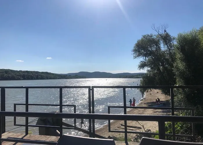 Panzió Duna P'art Panzió 4*