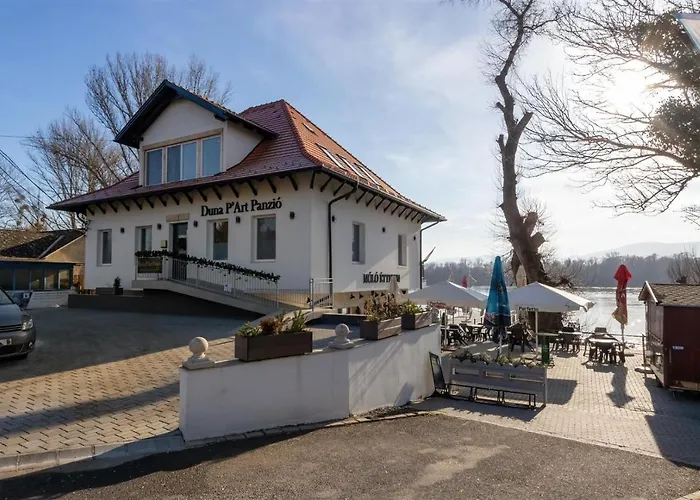 Bed & Breakfast Duna P'art Panzio